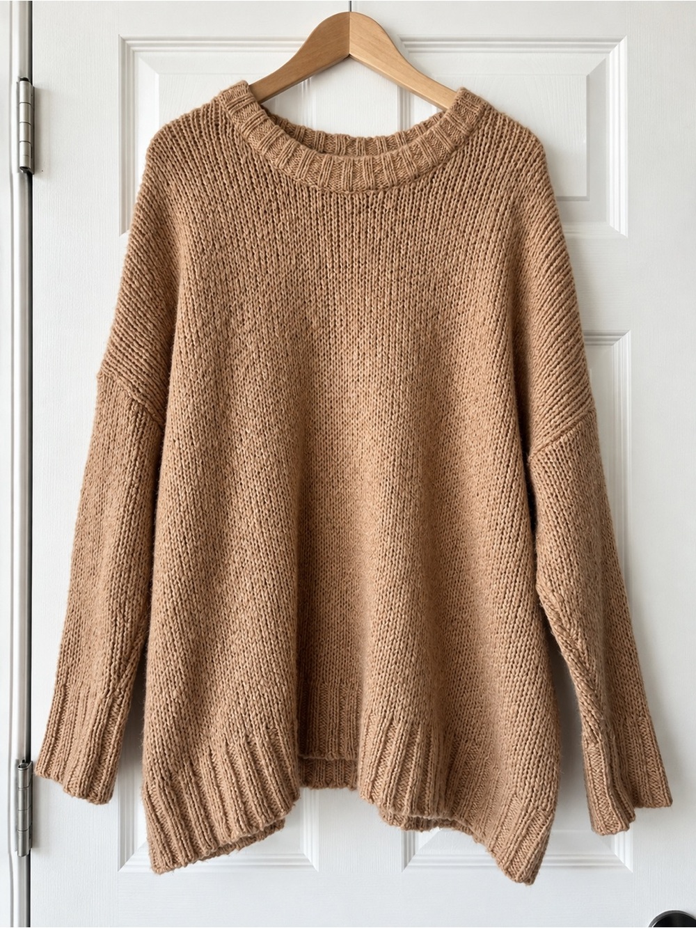Women’s Aerie Relaxed Crewneck Sweater in Camel Brown, size small